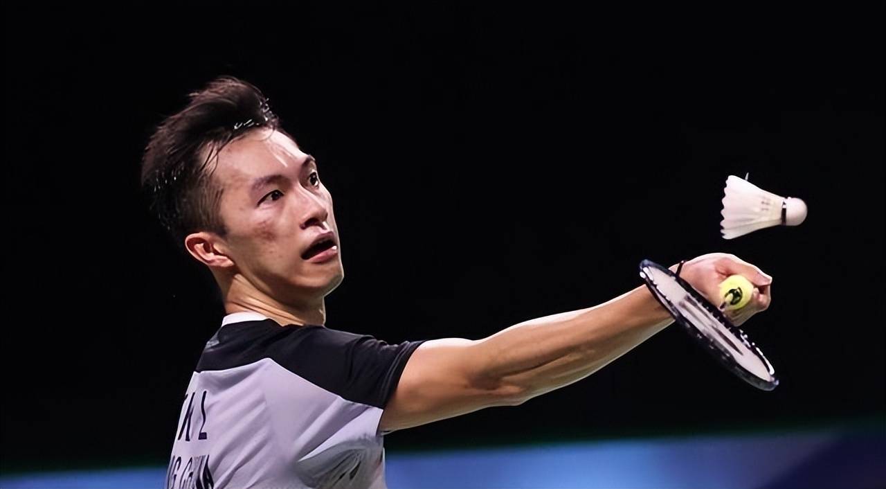 一个备受关 一个备受关