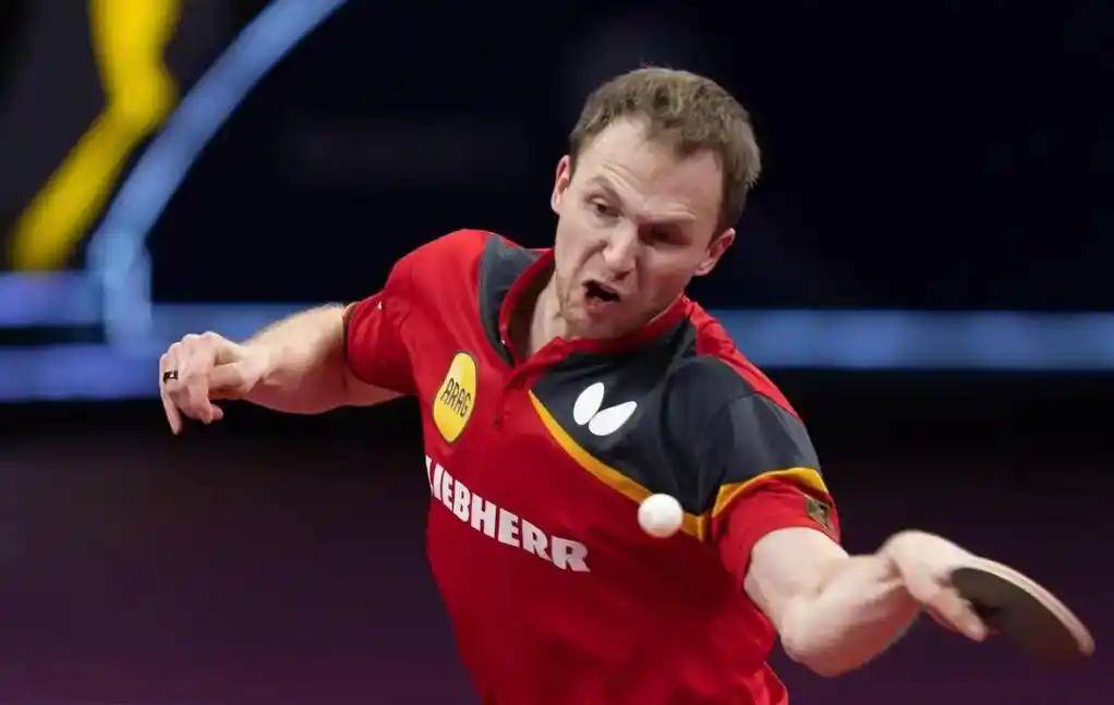 示莱万完成 示莱万完成